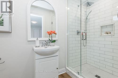 101 Bayview Drive, Barrie (Allandale Heights), ON - Indoor Photo Showing Bathroom