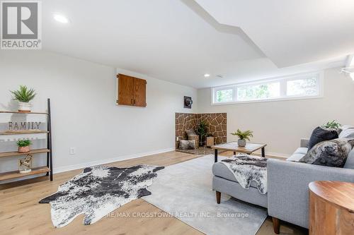 101 Bayview Drive, Barrie (Allandale Heights), ON - Indoor Photo Showing Other Room