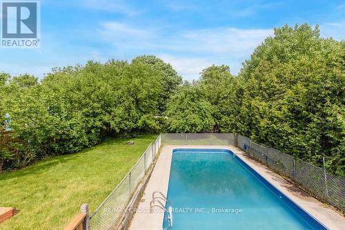 101 Bayview Drive, Barrie (Allandale Heights), ON - Outdoor With In Ground Pool With Backyard