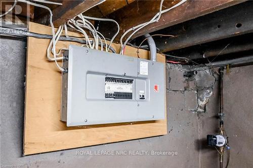 444 Gilmore Road, Fort Erie, ON - Indoor Photo Showing Basement