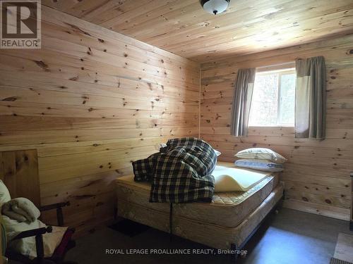 1769 Bordenwood Road, Central Frontenac, ON - Indoor Photo Showing Bedroom