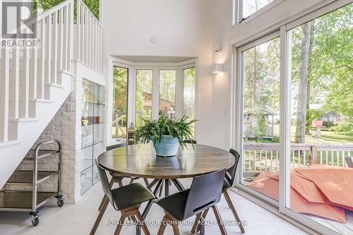 34 Sunset Lane, Georgina Islands (Georgina Island), ON - Indoor Photo Showing Dining Room