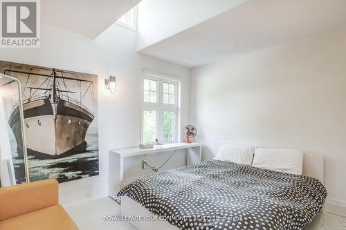 34 Sunset Lane, Georgina Islands (Georgina Island), ON - Indoor Photo Showing Bedroom