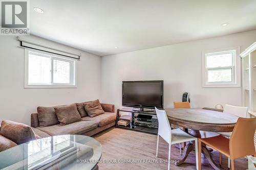 34 Sunset Lane, Georgina Islands (Georgina Island), ON - Indoor Photo Showing Living Room