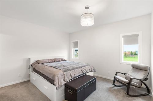 640 Brule Way, Ritchot Rm, MB - Indoor Photo Showing Bedroom