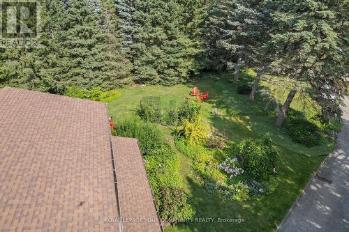 12 Kenlea Court, Aurora (Aurora Heights), ON - Outdoor