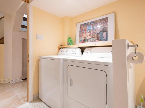 Salle de lavage - 4100 Rue Barbeau, Longueuil (Saint-Hubert), QC - Indoor Photo Showing Laundry Room