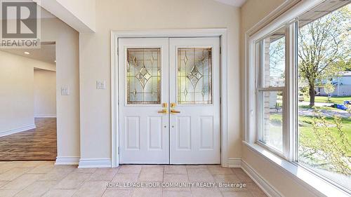 70 Shannon Road, East Gwillimbury, ON - Indoor Photo Showing Other Room