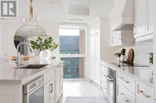 804 - 2060 Lakeshore Road, Burlington (Brant), ON - Indoor Photo Showing Kitchen With Upgraded Kitchen