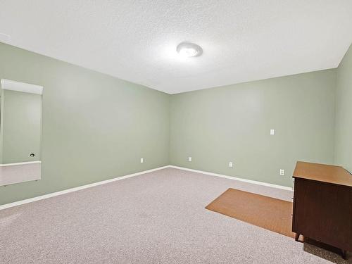 919 Invermere Crt, Kamloops, BC - Indoor Photo Showing Other Room