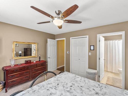 1260 Raven Drive, Kamloops, BC - Indoor Photo Showing Bedroom