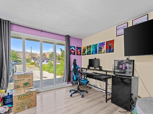 2391 Tranquille Rd, Kamloops, BC - Indoor Photo Showing Office