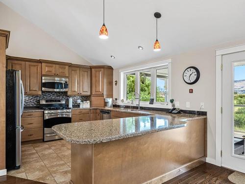 2477 Burgess Ave, Merritt, BC - Indoor Photo Showing Kitchen