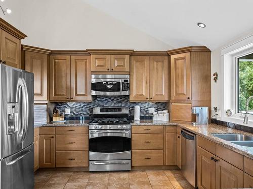 2477 Burgess Ave, Merritt, BC - Indoor Photo Showing Kitchen With Double Sink