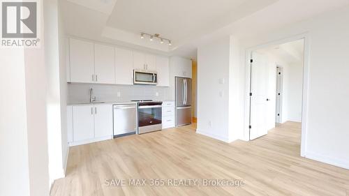 514 - 335 Wheat Boom Drive, Oakville, ON - Indoor Photo Showing Kitchen