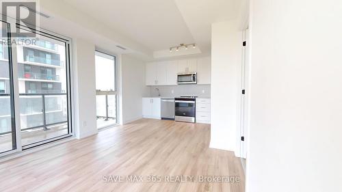 514 - 335 Wheat Boom Drive, Oakville, ON - Indoor Photo Showing Kitchen