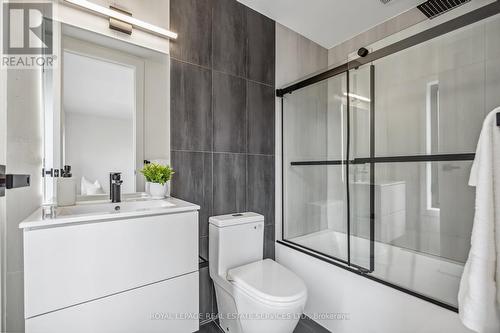 1657 Glenvista Drive, Oakville (Iroquois Ridge North), ON - Indoor Photo Showing Bathroom