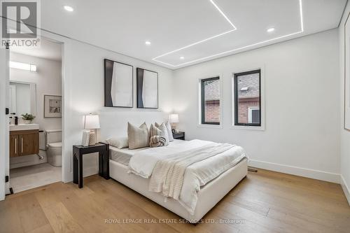 1657 Glenvista Drive, Oakville (Iroquois Ridge North), ON - Indoor Photo Showing Bedroom