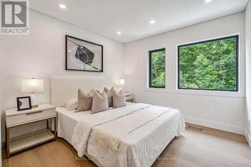 1657 Glenvista Drive, Oakville (Iroquois Ridge North), ON - Indoor Photo Showing Bedroom