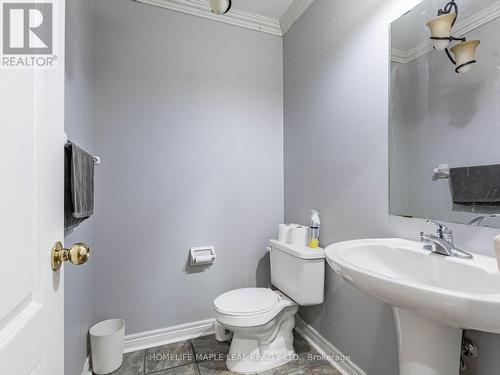 5 Rocky Point Crescent, Brampton (Madoc), ON - Indoor Photo Showing Bathroom