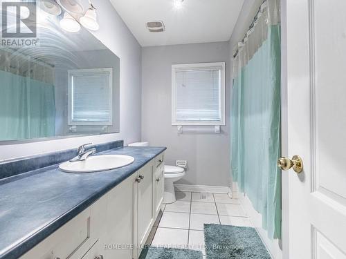 5 Rocky Point Crescent, Brampton (Madoc), ON - Indoor Photo Showing Bathroom