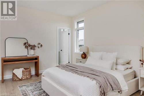 358 Mclean Crescent, Port Elgin, ON - Indoor Photo Showing Bedroom