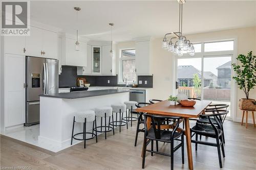 358 Mclean Crescent, Port Elgin, ON - Indoor Photo Showing Dining Room