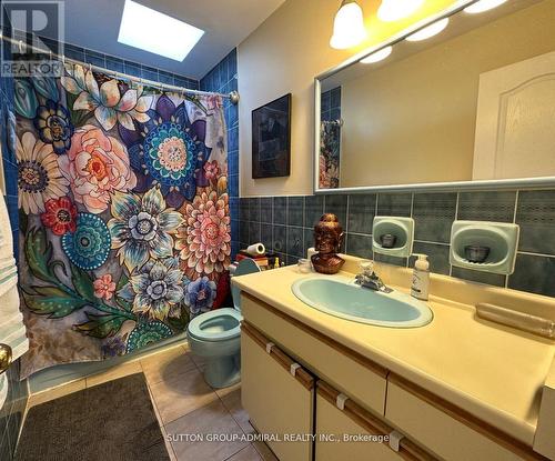 159 Earlsdale Avenue, Toronto (Oakwood Village), ON - Indoor Photo Showing Bathroom