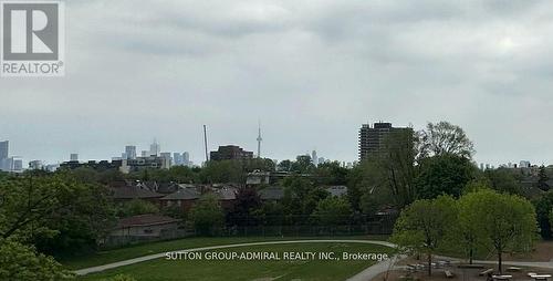 159 Earlsdale Avenue, Toronto (Oakwood Village), ON -  With View