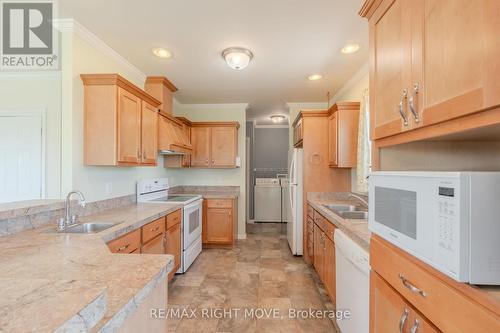 315 Somerville 3Rd Conc W, Kawartha Lakes, ON - Indoor Photo Showing Kitchen With Double Sink