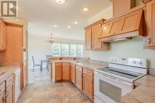 315 Somerville 3Rd Conc W, Kawartha Lakes, ON - Indoor Photo Showing Kitchen