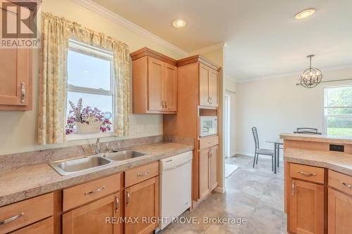 315 Somerville 3Rd Conc W, Kawartha Lakes, ON - Indoor Photo Showing Kitchen With Double Sink