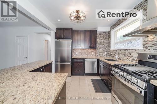 1769 Mt Albert Road, East Gwillimbury (Sharon), ON - Indoor Photo Showing Kitchen With Stainless Steel Kitchen With Upgraded Kitchen