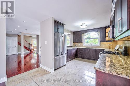 4805 Crystal Rose Drive, Mississauga (East Credit), ON - Indoor Photo Showing Kitchen