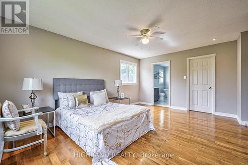 4805 Crystal Rose Drive, Mississauga (East Credit), ON - Indoor Photo Showing Bedroom