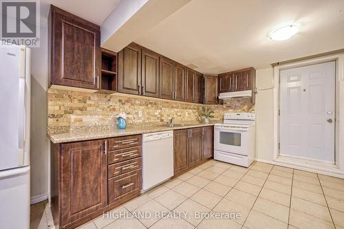 4805 Crystal Rose Drive, Mississauga (East Credit), ON - Indoor Photo Showing Kitchen