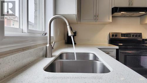 14 Australia Drive, Brampton (Sandringham-Wellington), ON - Indoor Photo Showing Kitchen With Double Sink