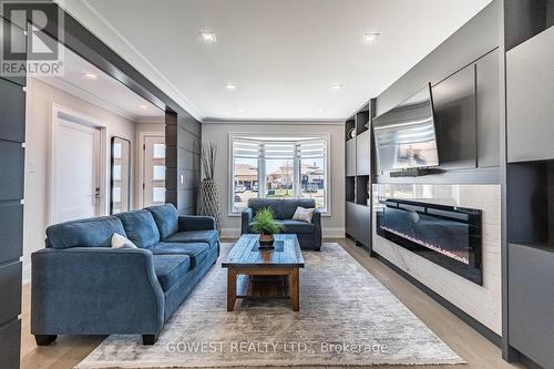 123 Dewitt Road, Hamilton (Stoney Creek), ON - Indoor Photo Showing Living Room With Fireplace