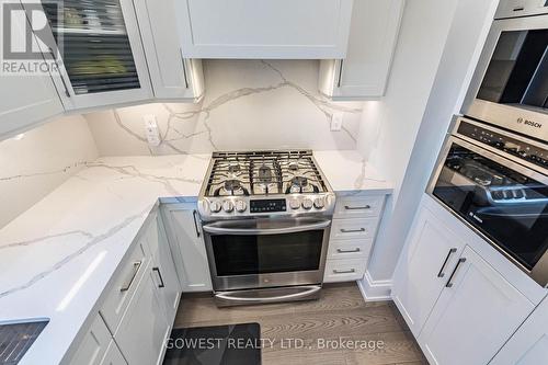 123 Dewitt Road, Hamilton (Stoney Creek), ON - Indoor Photo Showing Kitchen