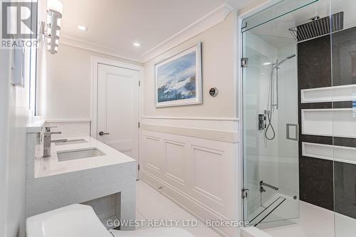 123 Dewitt Road, Hamilton (Stoney Creek), ON - Indoor Photo Showing Bathroom