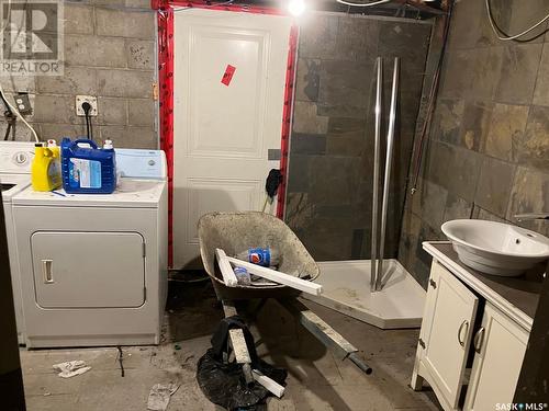 104 Guloien Avenue, White Fox, SK - Indoor Photo Showing Laundry Room