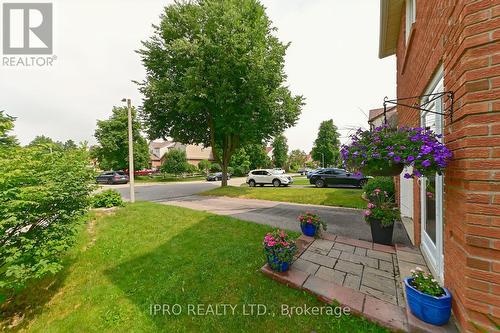 16 Bryant Court, Brampton, ON - Outdoor