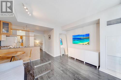 805 - 10 Navy Wharf Court, Toronto (Waterfront Communities), ON - Indoor