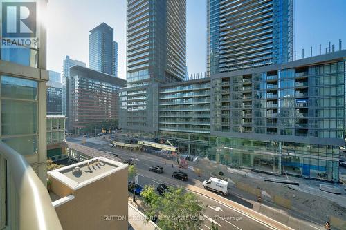 805 - 10 Navy Wharf Court, Toronto (Waterfront Communities), ON - Outdoor With Facade