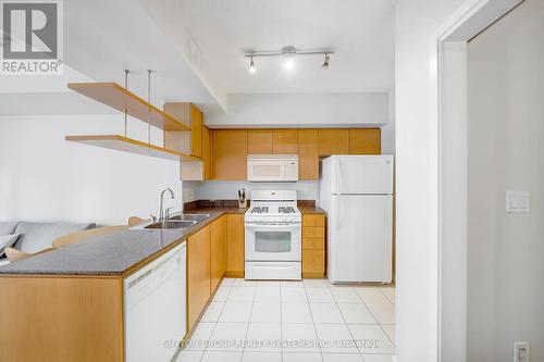 805 - 10 Navy Wharf Court, Toronto (Waterfront Communities), ON - Indoor Photo Showing Kitchen With Double Sink