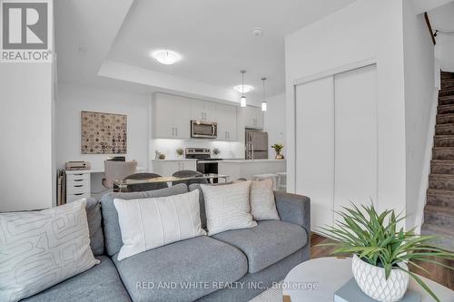 G3 - 20 Palace Street, Kitchener, ON - Indoor Photo Showing Living Room