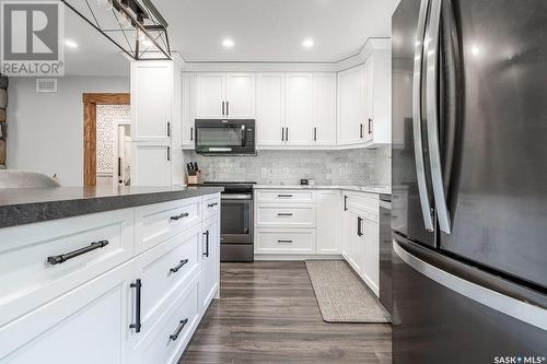 226 Evenson Avenue, Manitou Beach, SK - Indoor Photo Showing Kitchen With Upgraded Kitchen