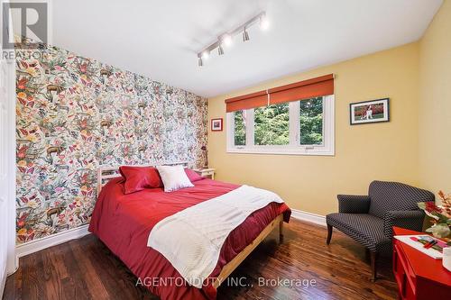 3479 Spruce Avenue, Burlington (Roseland), ON - Indoor Photo Showing Bedroom