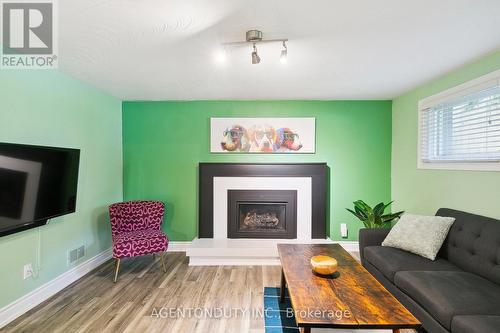 3479 Spruce Avenue, Burlington (Roseland), ON - Indoor Photo Showing Living Room With Fireplace