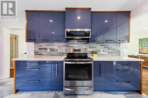 3479 Spruce Avenue, Burlington (Roseland), ON - Indoor Photo Showing Kitchen With Upgraded Kitchen